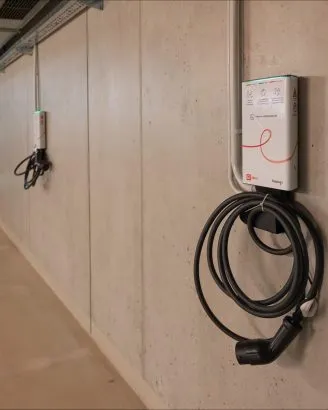 KART rozšiřuje nabíjecí siť, 42 wallboxů instalováno - KART – Facility management
